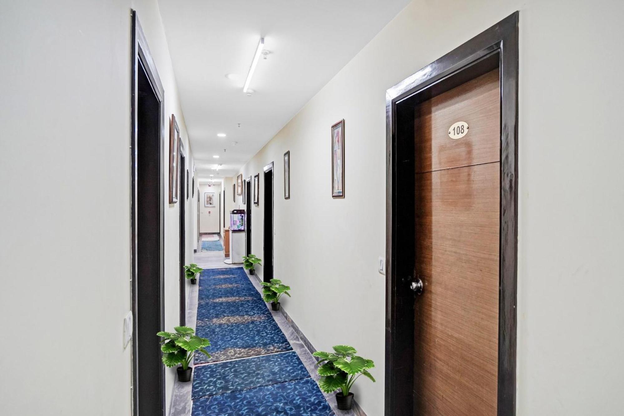 Hotel O Royal Regency Ghaziabad Exterior photo
